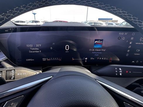 Used 2025 Buick Enclave Preferred image 18