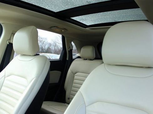 Used 2016 Ford Edge SEL w/ Equipment Group 201A image 14