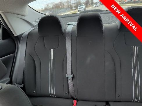 Used 2022 Hyundai Elantra SEL image 22