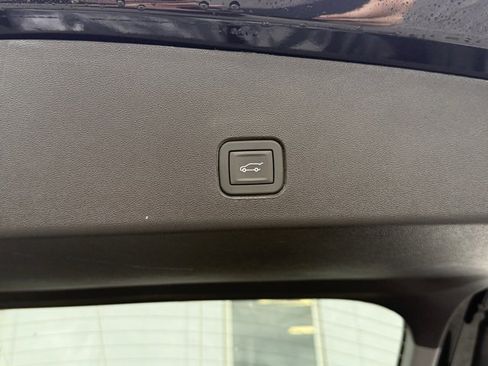 New 2025 Cadillac Optiq Luxury 1 w/ LPO, Floor Liner Package image 28