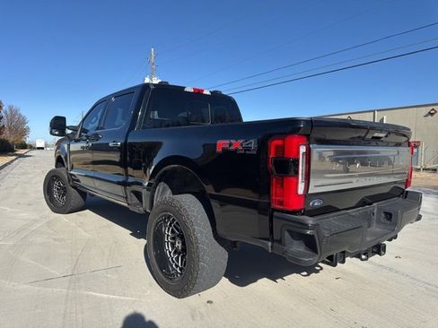 Used 2024 Ford F250 Platinum image 17