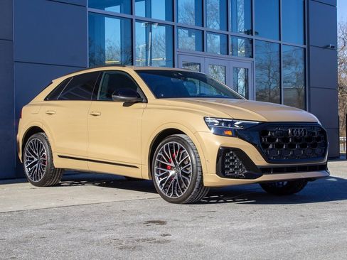 Used 2025 Audi SQ8 Prestige image 3