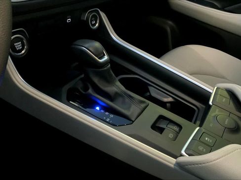 Used 2025 Toyota Grand Highlander FWD image 15