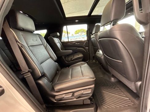 Used 2022 Cadillac Escalade Premium Luxury w/ Performance Package RWD image 32