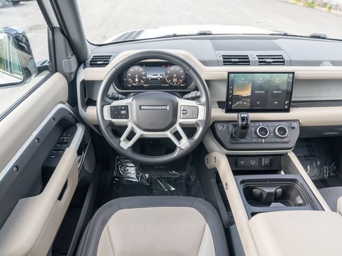 Used 2024 Land Rover Defender 130 X-Dynamic SE AWD/4WD image 13
