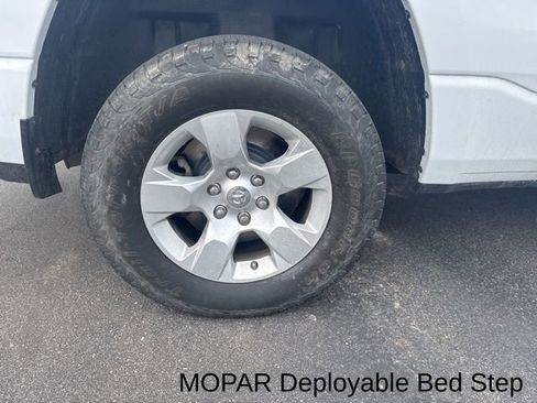Used 2021 RAM 1500 Big Horn AWD/4WD image 32