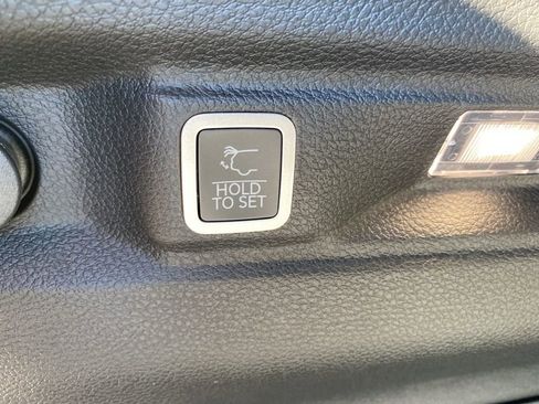 New 2025 Jeep Grand Cherokee L Limited w/ Black Appearance Package image 20