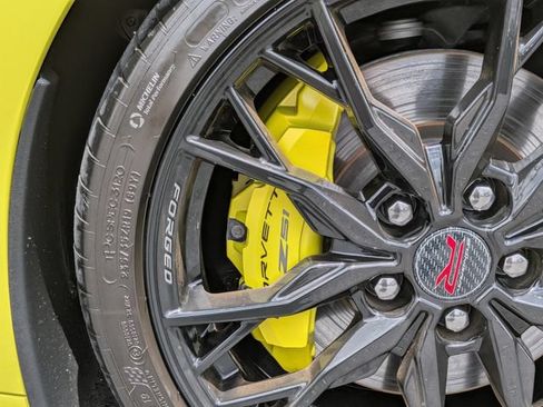 Used 2023 Chevrolet Corvette Stingray Premium Cpe w/ Z51 Performance Package RWD image 13