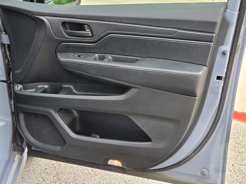 Used 2024 Honda Odyssey Sport image 25