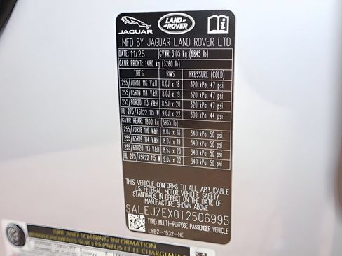 Used 2026 Land Rover Defender 110 S AWD/4WD image 27