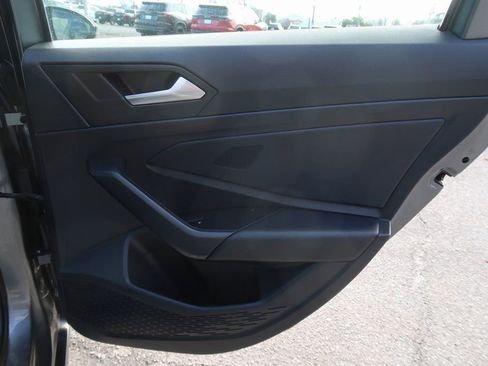 Used 2019 Volkswagen Jetta S image 33