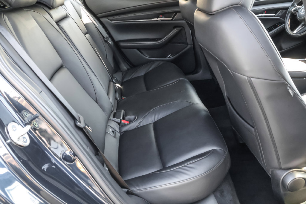 Used 2024 MAZDA MAZDA3 s FWD image 32