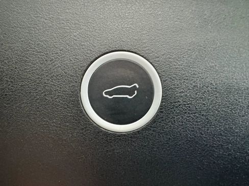 Used 2017 Tesla Model X 90D image 44