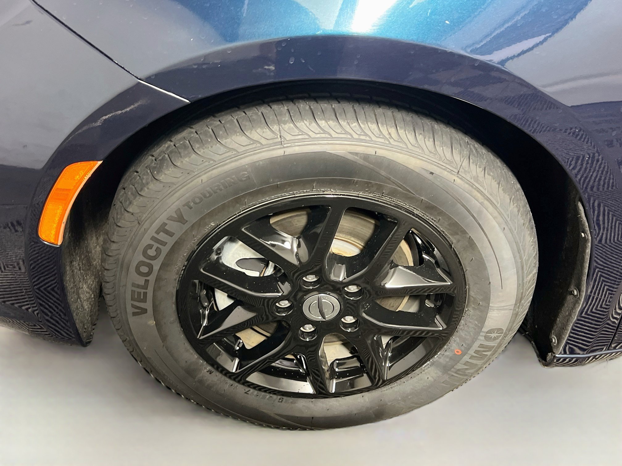 Used 2023 Chrysler Pacifica Touring-L FWD image 13