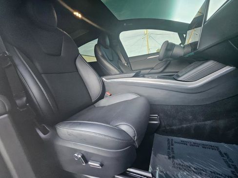 Used 2024 Tesla Model X Plaid image 61