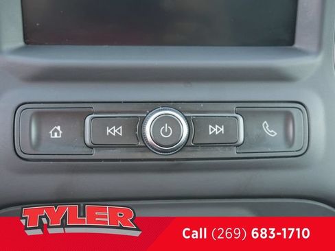 Used 2021 Chevrolet Silverado 1500 Custom AWD/4WD image 30