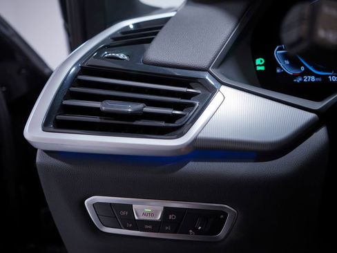 Used 2023 BMW X5 xDrive45e w/ M Sport Package image 19