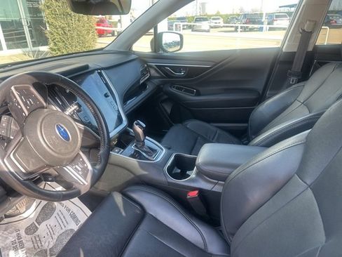 Used 2022 Subaru Outback Limited image 9