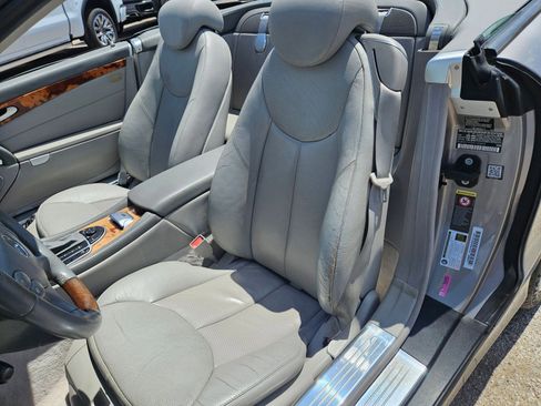 Used 2007 Mercedes-Benz SL 550 image 22