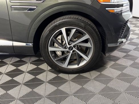Used 2025 Genesis GV80 3.5T Advanced AWD/4WD image 16