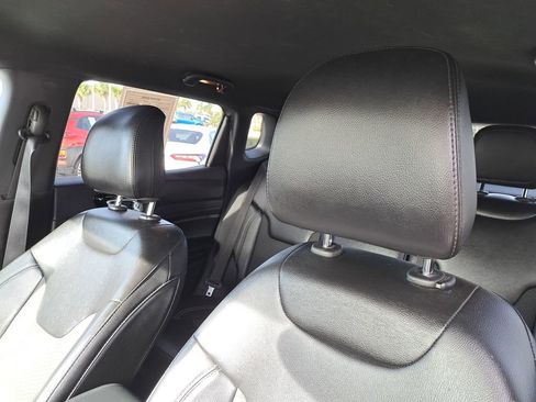 Used 2023 Jeep Compass Altitude image 17