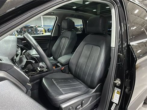 Used 2021 Audi Q5 2.0T Premium Plus w/ Premium Plus Package image 11
