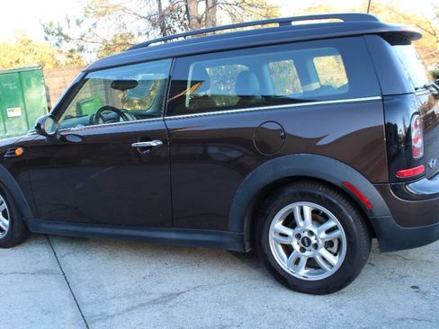 Used 2012 MINI Cooper Clubman image 3