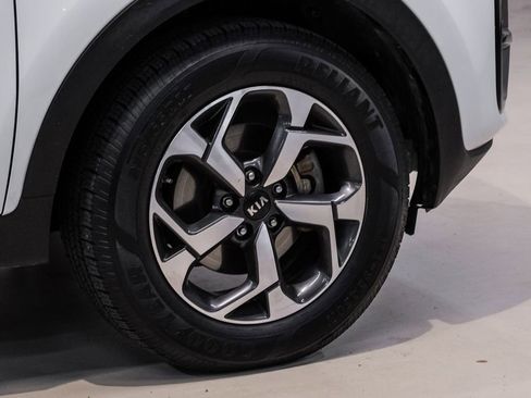 Used 2020 Kia Sportage LX image 57