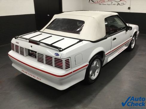 Used 1989 Ford Mustang GT RWD image 22