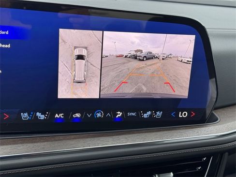 Used 2025 Chevrolet Tahoe High Country image 18