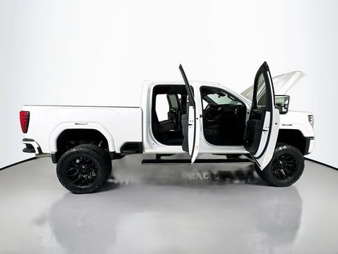 Used 2024 GMC Sierra 2500 Denali w/ Denali Reserve Package AWD/4WD image 33