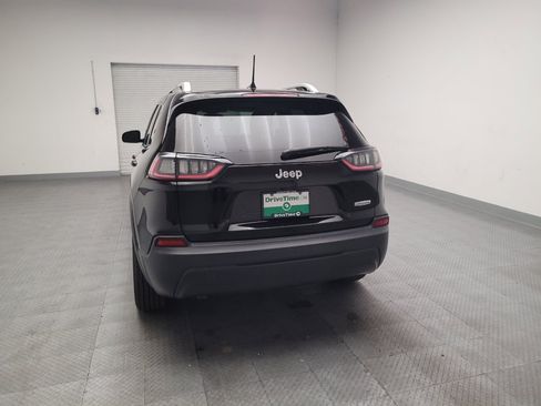 Used 2019 Jeep Cherokee Latitude w/ Popular Appearance Group FWD image 6
