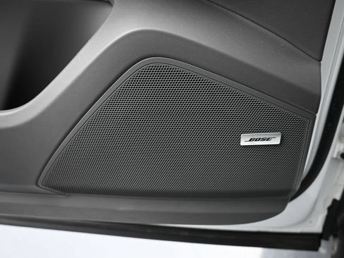 Certified 2022 Porsche Cayenne Platinum Edition AWD/4WD image 11