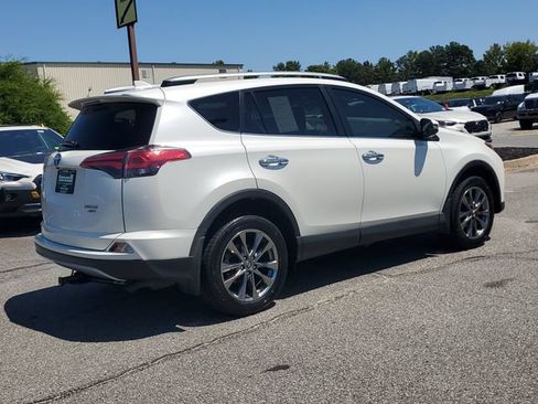 Used 2018 Toyota RAV4 Limited AWD/4WD image 6