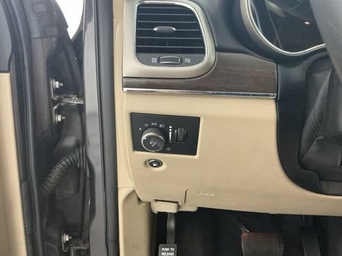 Used 2017 Jeep Grand Cherokee Limited AWD/4WD image 26