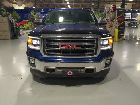 Used 2014 GMC Sierra 1500 SLT w/ SLT Preferred Package AWD/4WD image 3