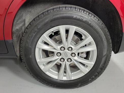 Certified 2023 Cadillac XT5 Luxury FWD image 10