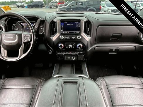 Used 2022 GMC Sierra 2500 Denali w/ Denali Ultimate Package AWD/4WD image 7