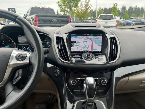 Used 2014 Ford Escape Titanium AWD/4WD image 23