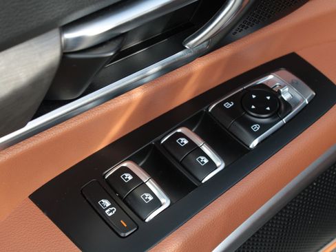 Used 2024 Kia Telluride EX X-Line image 11