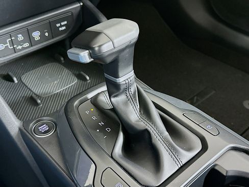 Used 2025 Kia K4 EX image 24