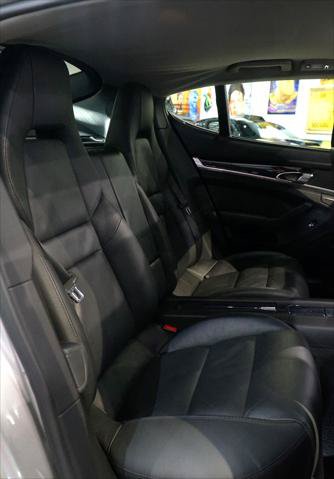 Used 2011 Porsche Panamera 4 AWD/4WD image 18
