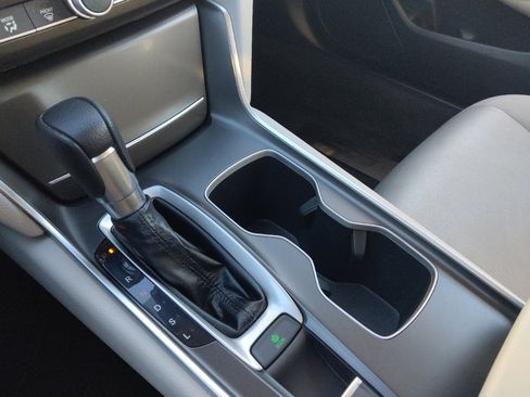 Used 2019 Honda Accord LX image 26