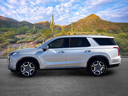 Used 2025 Hyundai Palisade SEL FWD image 7
