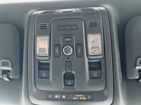 Used 2023 GMC Yukon Denali Ultimate AWD/4WD image 45