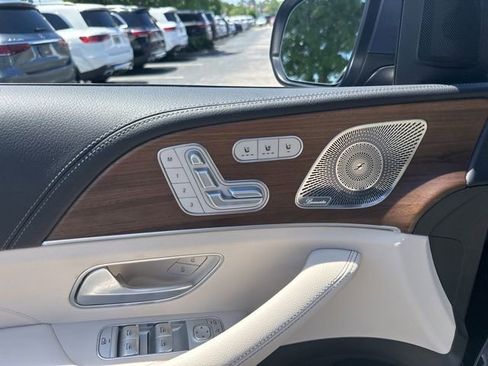 Certified 2024 Mercedes-Benz GLS 450 4MATIC image 23