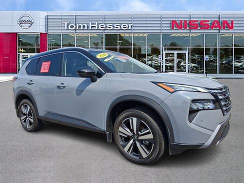 Certified 2024 Nissan Rogue SL w/ SL Premium Package AWD/4WD image 1