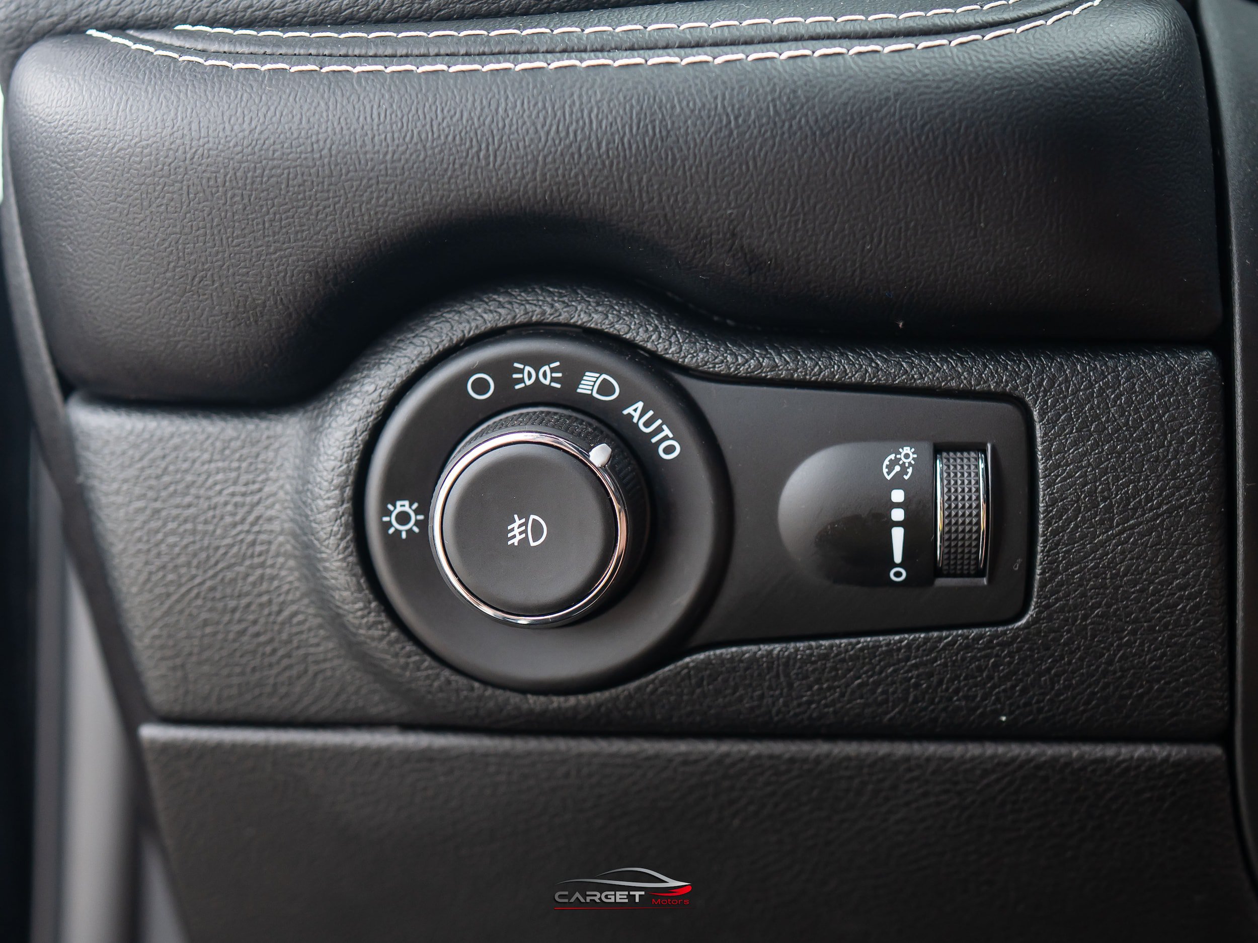 Used 2021 Dodge Durango SRT w/ Technology Group AWD/4WD image 41