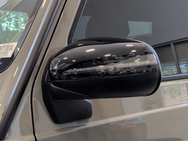 Used 2023 Mercedes-Benz G 550 image 12