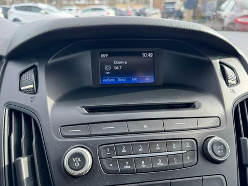 Used 2016 Ford Focus SE w/ SE Power Seat Package image 20